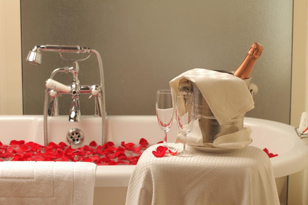 Le Petit Village Boutique Hotel & Spa Kampala Zewnętrze zdjęcie